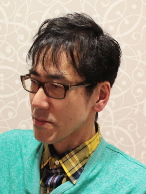 クセ毛を活かした脱コンサバ